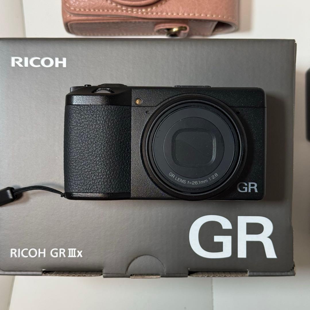 【新品同様】RICOH GR IIIx コンパクトデジタルカメラ