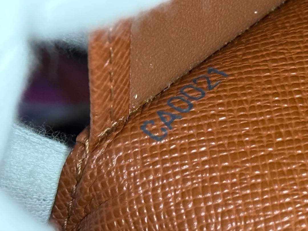 新品？ 超極美品！ルイヴィトン　カード入れ付き札入れ長財布