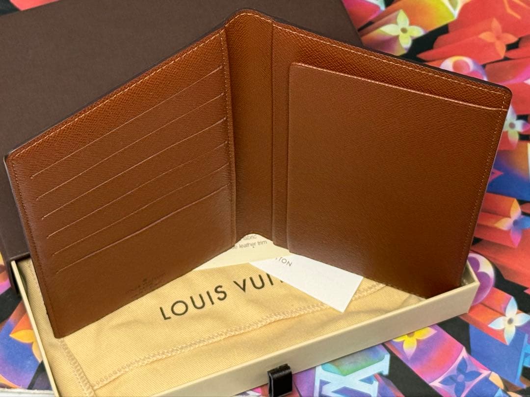 新品？ 超極美品！ルイヴィトン　カード入れ付き札入れ長財布