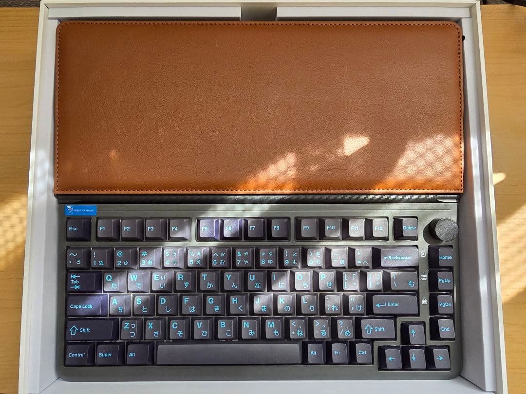 Kwumsy K3 液晶ディスプレイ付きメカニカルキーボード おまけ付き