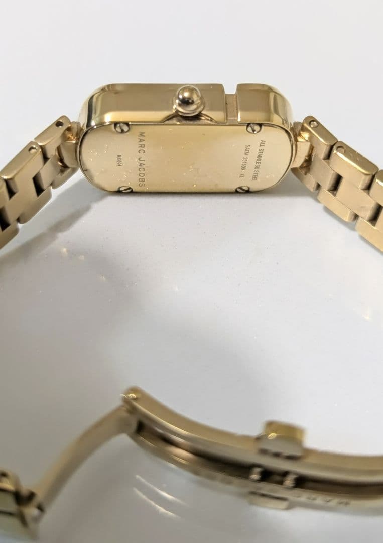 MARC JACOBS 腕時計　ゴールド　MJ3505