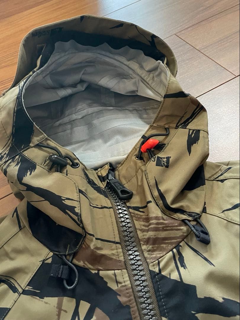 ジャケット・アウター ADDICT UK SHEONE CAMO3 flontline Jacket