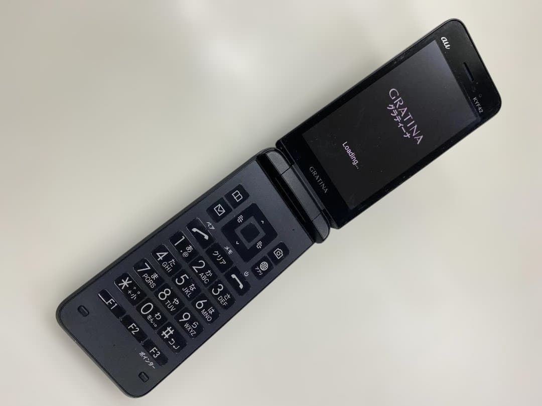 GRATINA　KYF42　au　携帯電話
