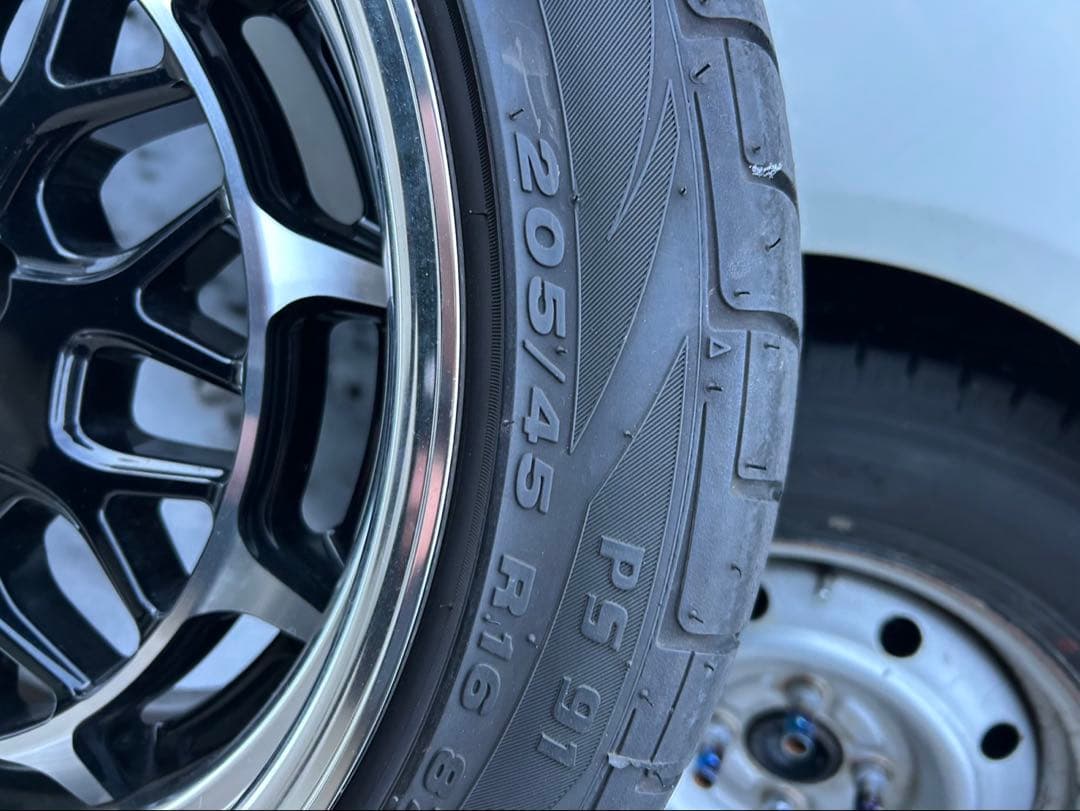 work seeker 16インチ8J +28通しタイヤ付き①