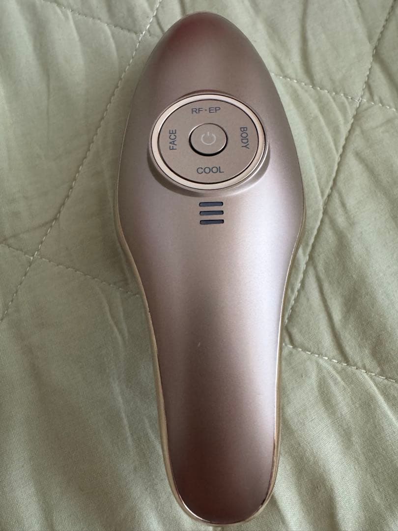 MEラボンエクラ　美顔器　ikkoプロデュース