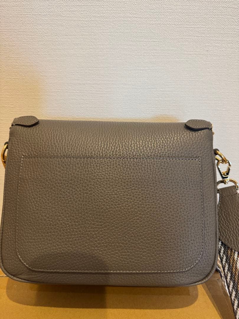 ADMJクロスボディバッグ