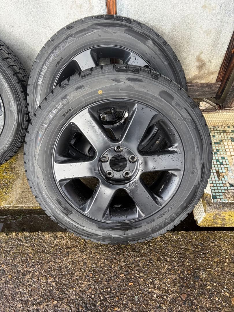 スタッドレスタイヤホイール４本セット　ダンロップ　　WM01 17インチ