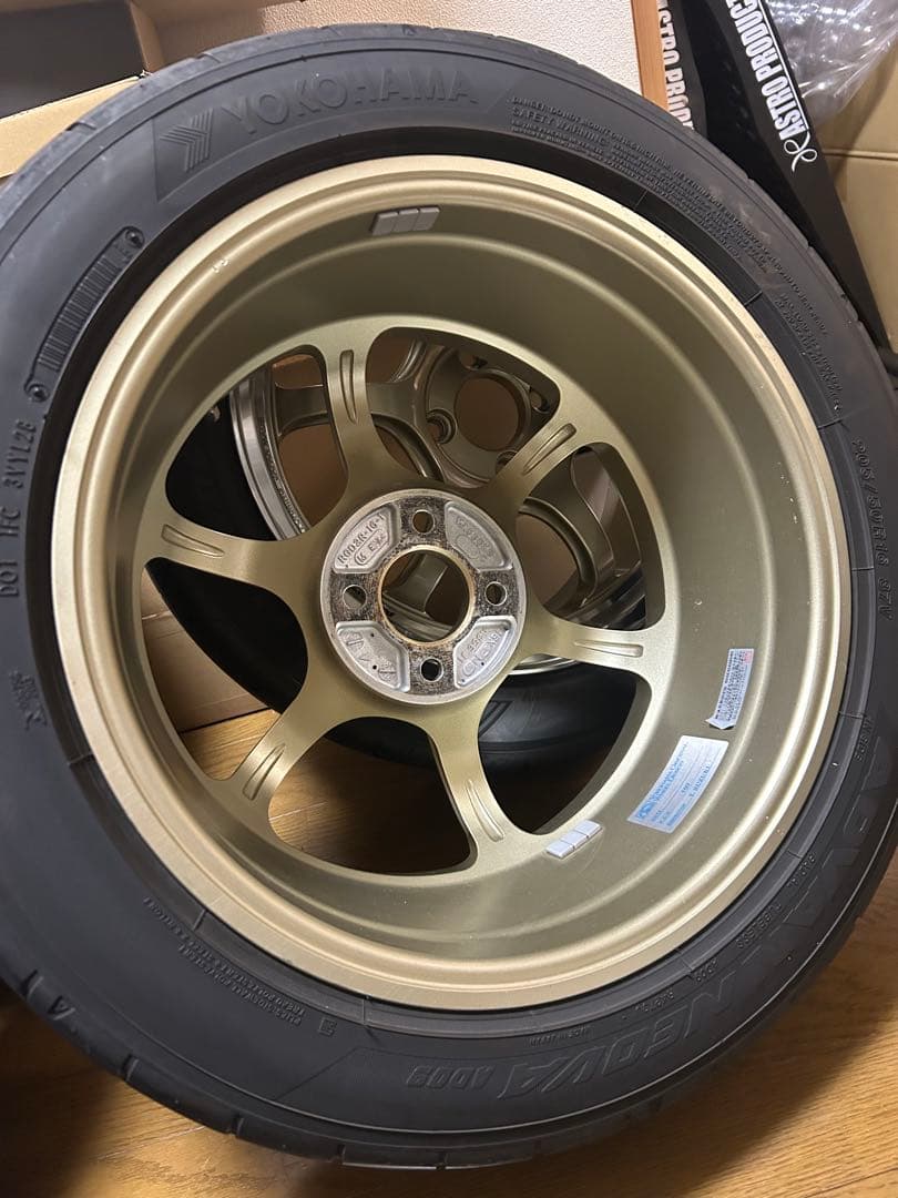 タイヤ・ホイール YOKOHAMA ADVAN Racing RG-D2/NEOVA AD09