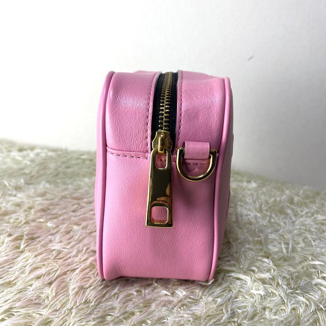 美品✨マークジェイコブス カメラバッグ ショルダー レザー エンボス 希少カラー
