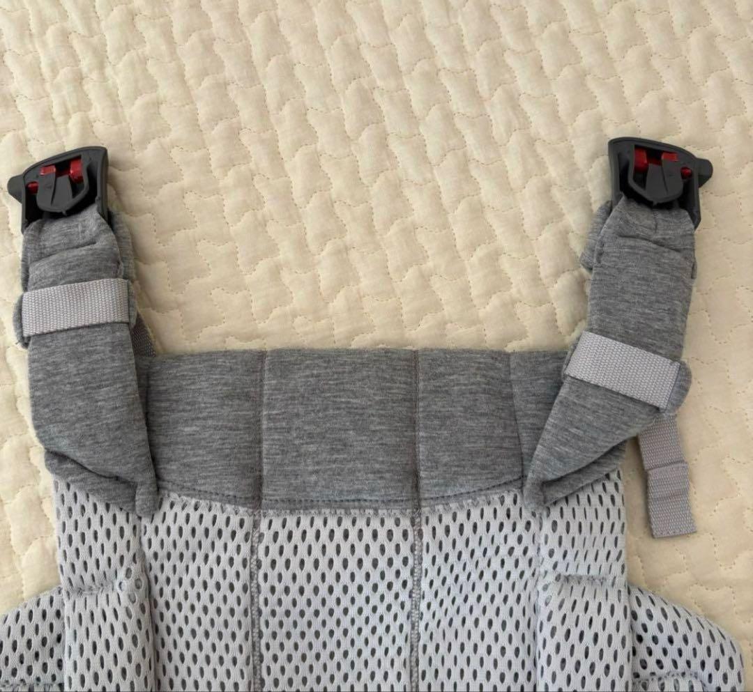 美品　ベビービョルン ハーモニー BABYBJORN 抱っこ紐 シルバー