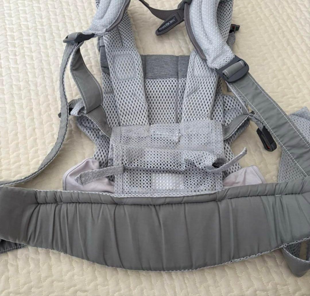 美品　ベビービョルン ハーモニー BABYBJORN 抱っこ紐 シルバー