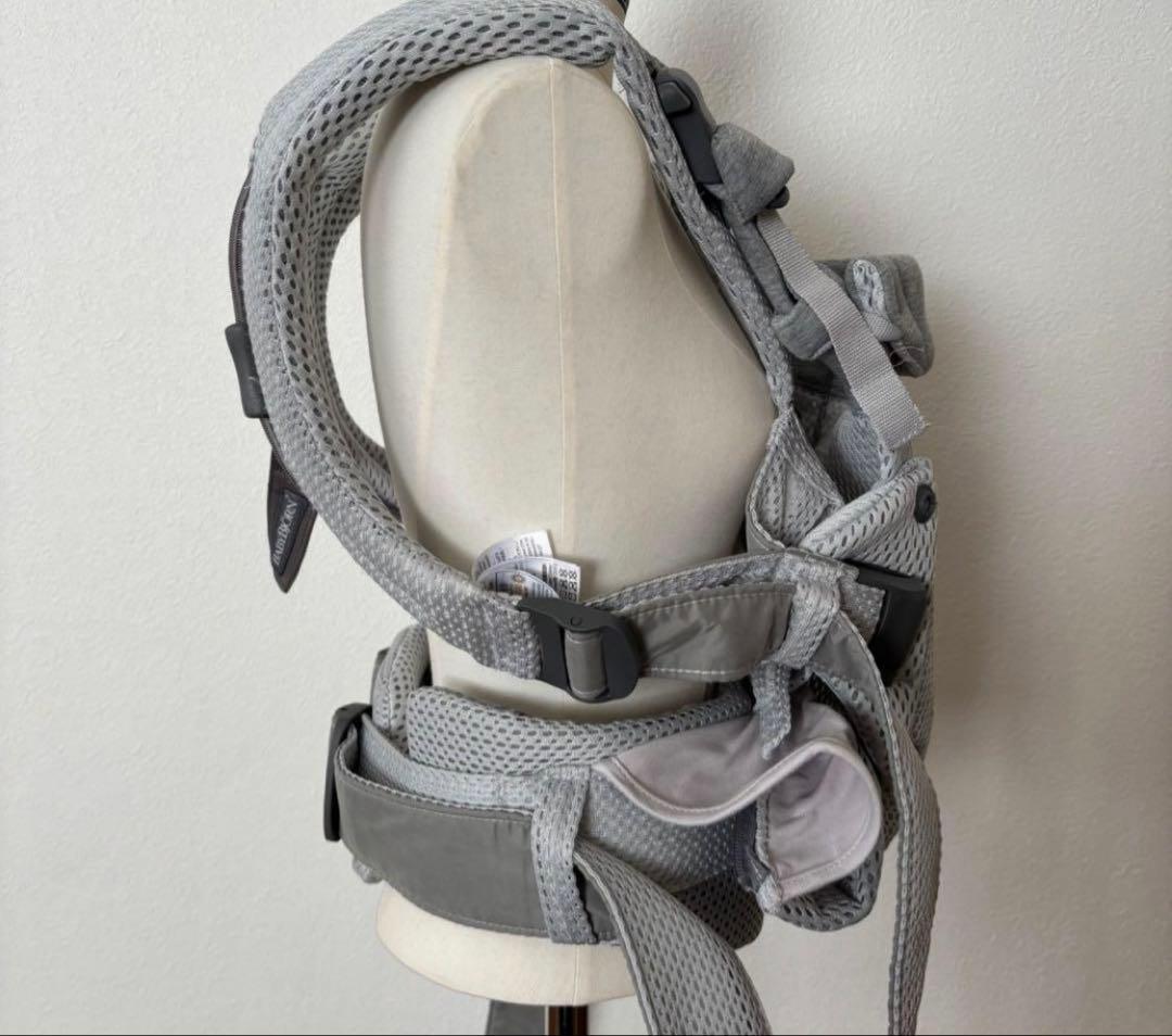美品　ベビービョルン ハーモニー BABYBJORN 抱っこ紐 シルバー