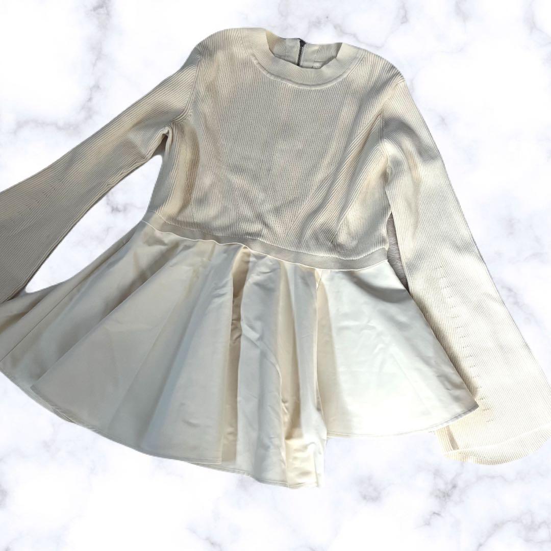 美品✨アダムエロペ　ペプラムコンビニ ットプルオーバー　トップス　ニット　白