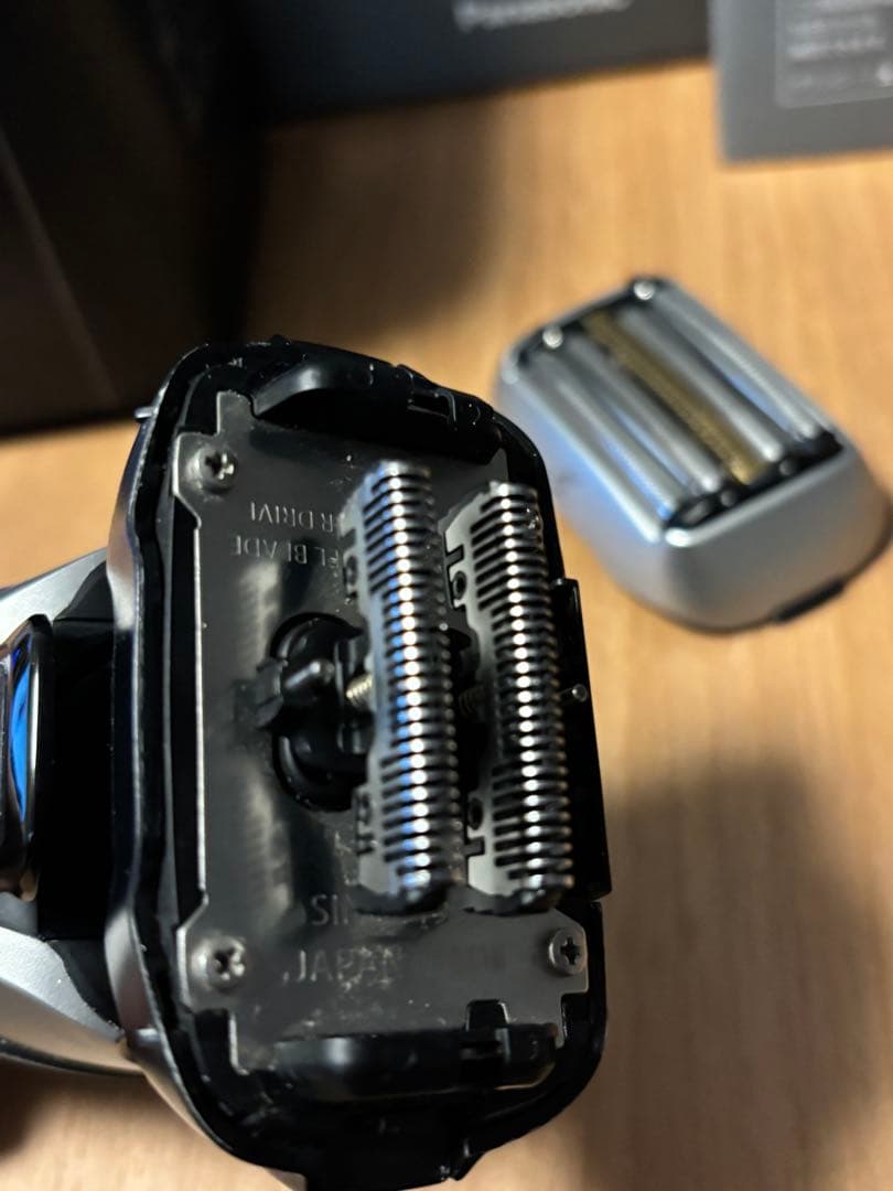 パナソニック ラムダッシュPRO メンズシェーバー 5枚刃 ES-LV7J-S