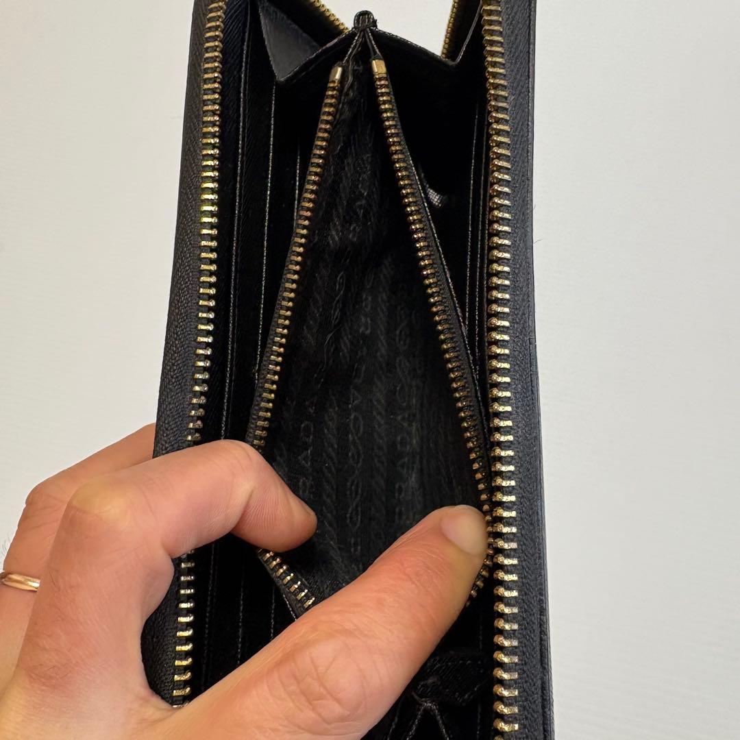 PRADA サフィアーノレザー ブラック長財布
