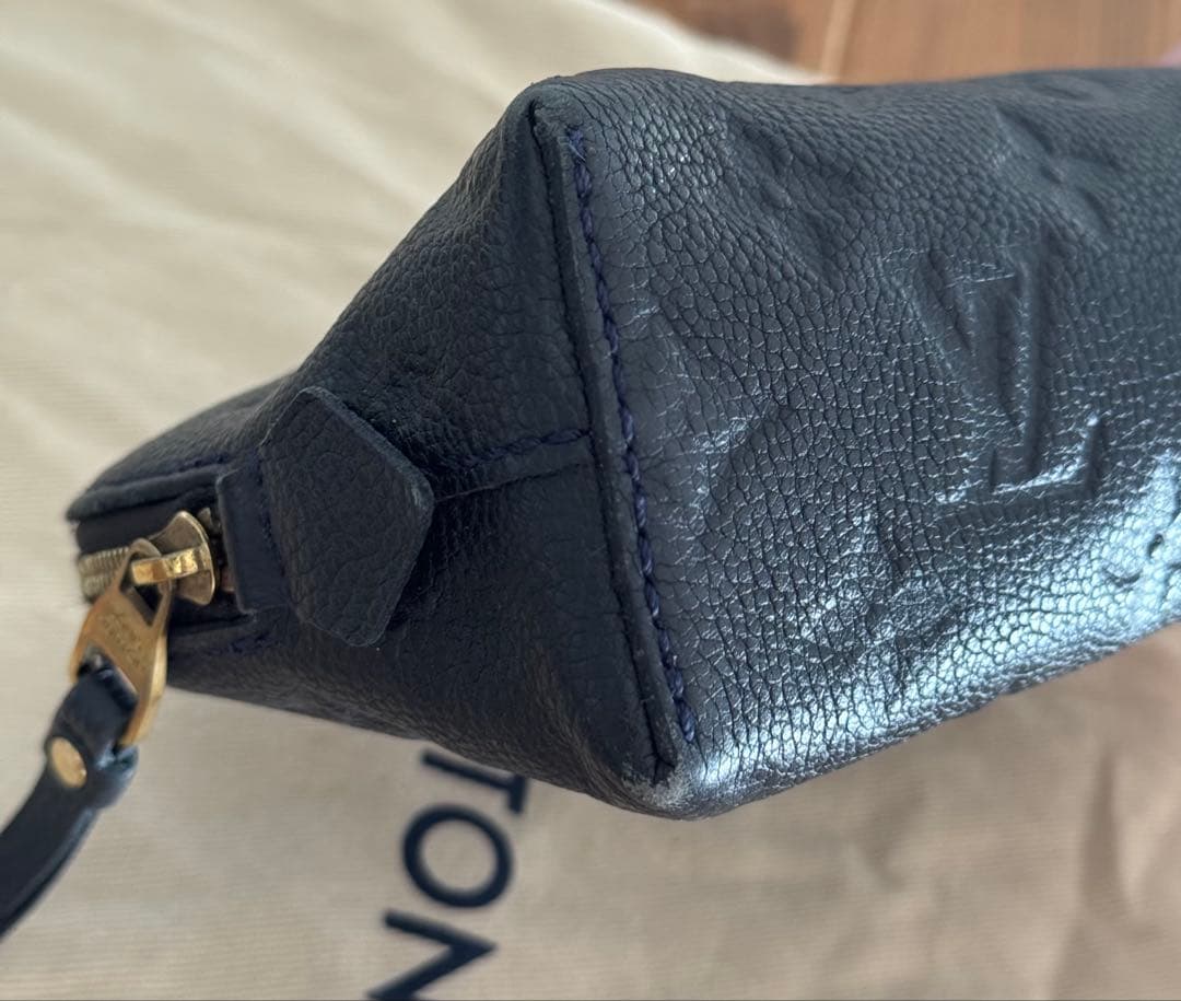 最終値下げ！LOUIS VUITTONポシェットモノグラムアンプラント