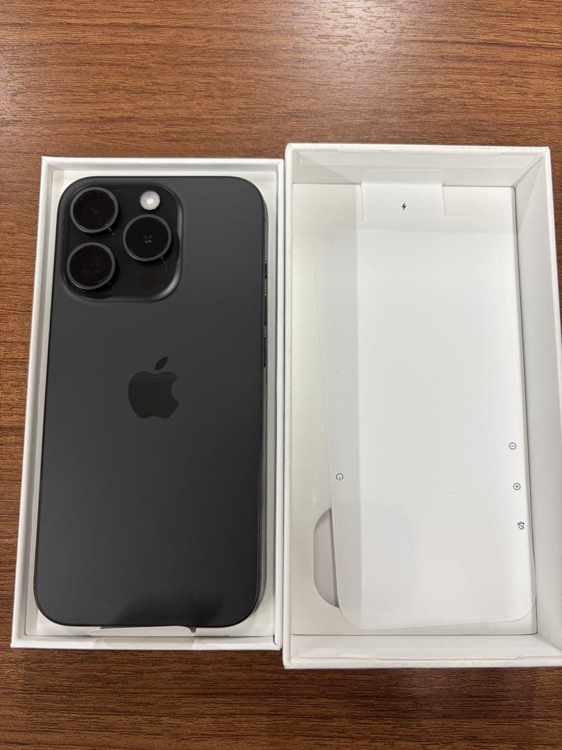 iPhone15Pro 256GB SIMフリーほぼ新品バッテリー100