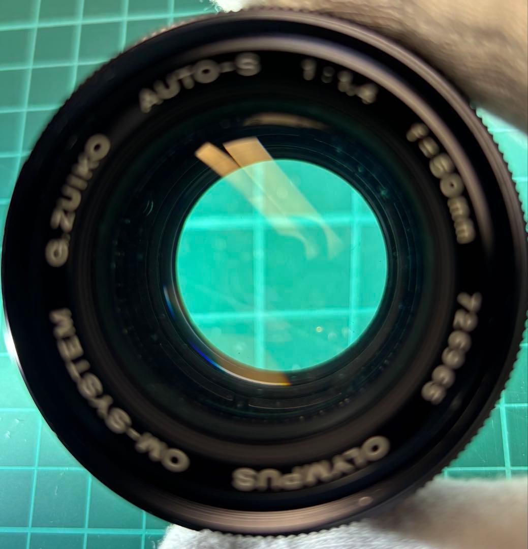 ★ OLYMPUS OM-2 (革ケース付)+ ★ 標準レンズ 50mm