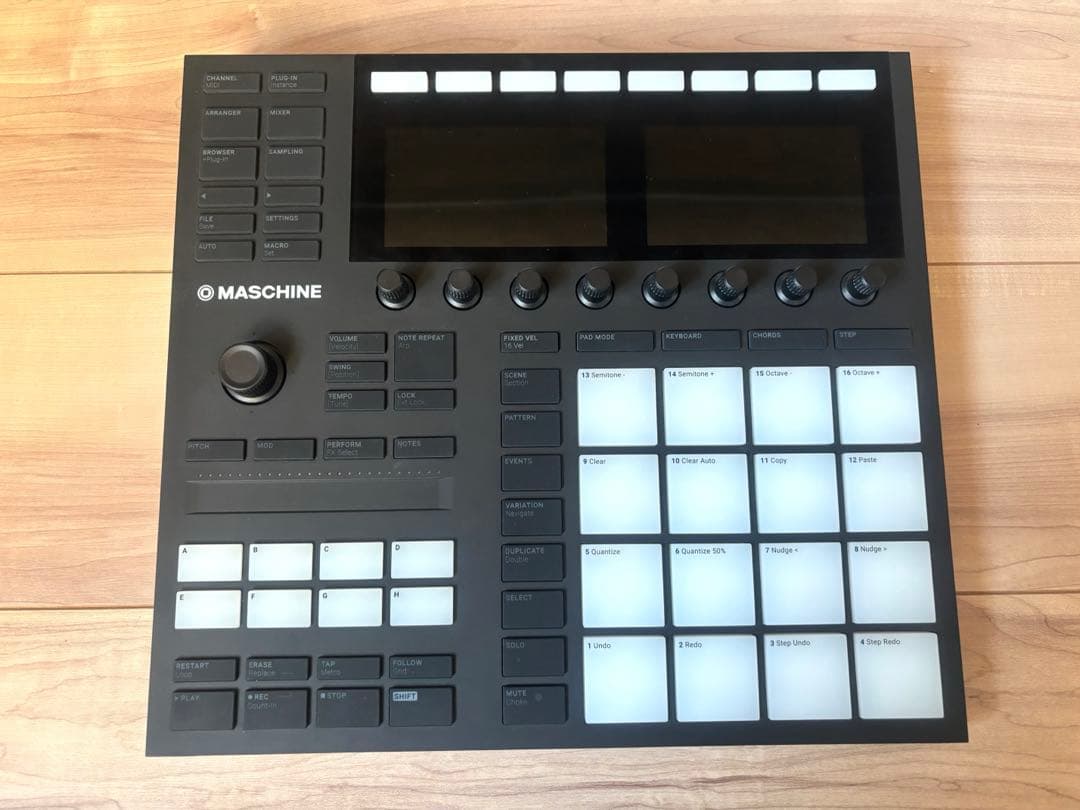 MASCHINE パッドコントローラー マシーン　Maschine MK3