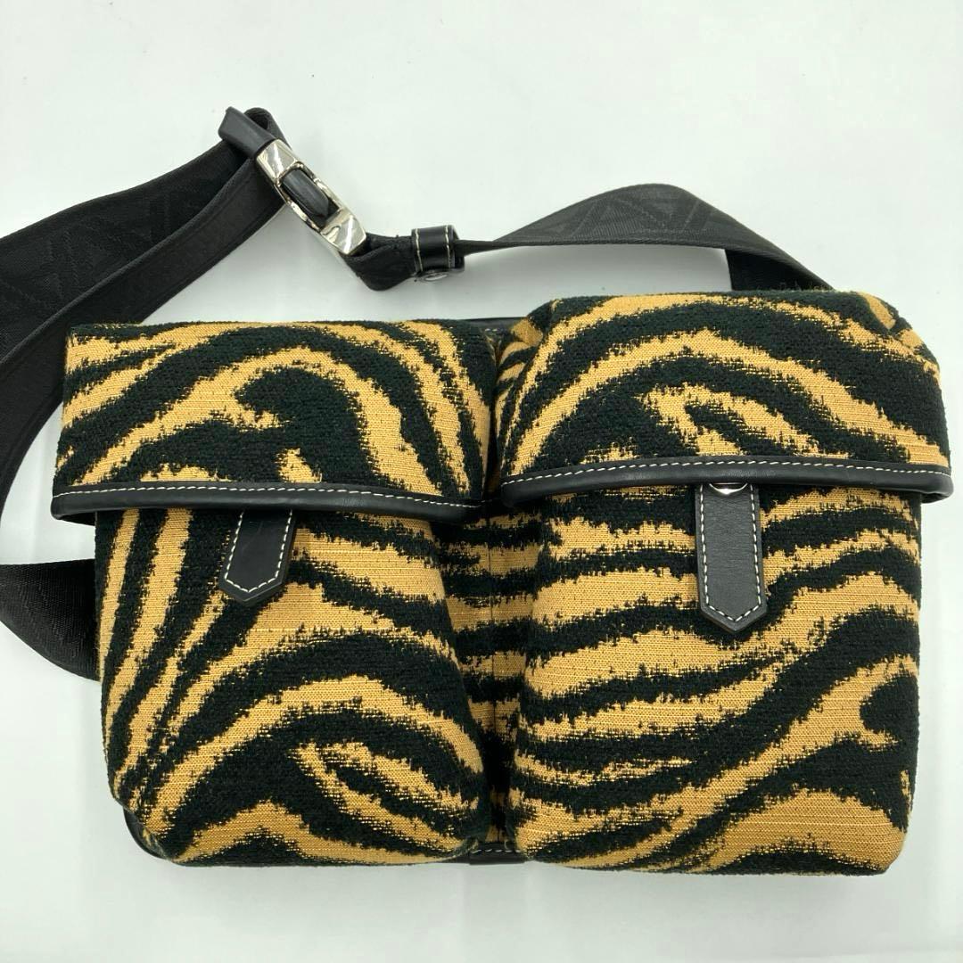 【Elmo】A VACATION　COCO ボディバッグ ウエストポーチ