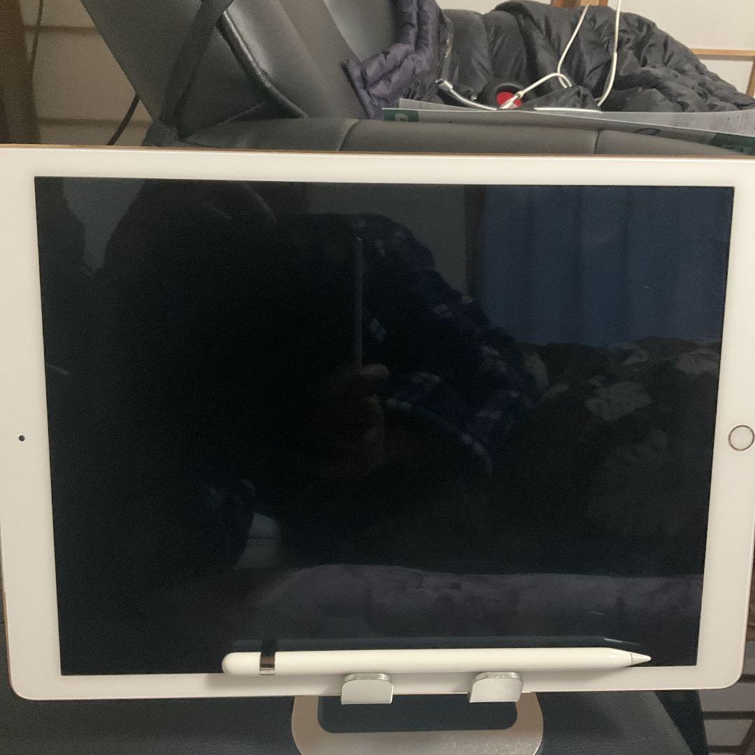 iPad 10.2インチ 第8世代 32GB シルバー MYLA2J/A