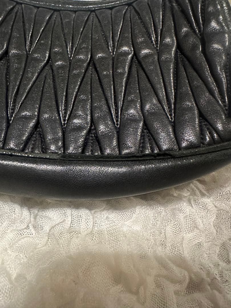 MIUMIU ミュウミュウ ショルダーバッグ マテラッセ 黒