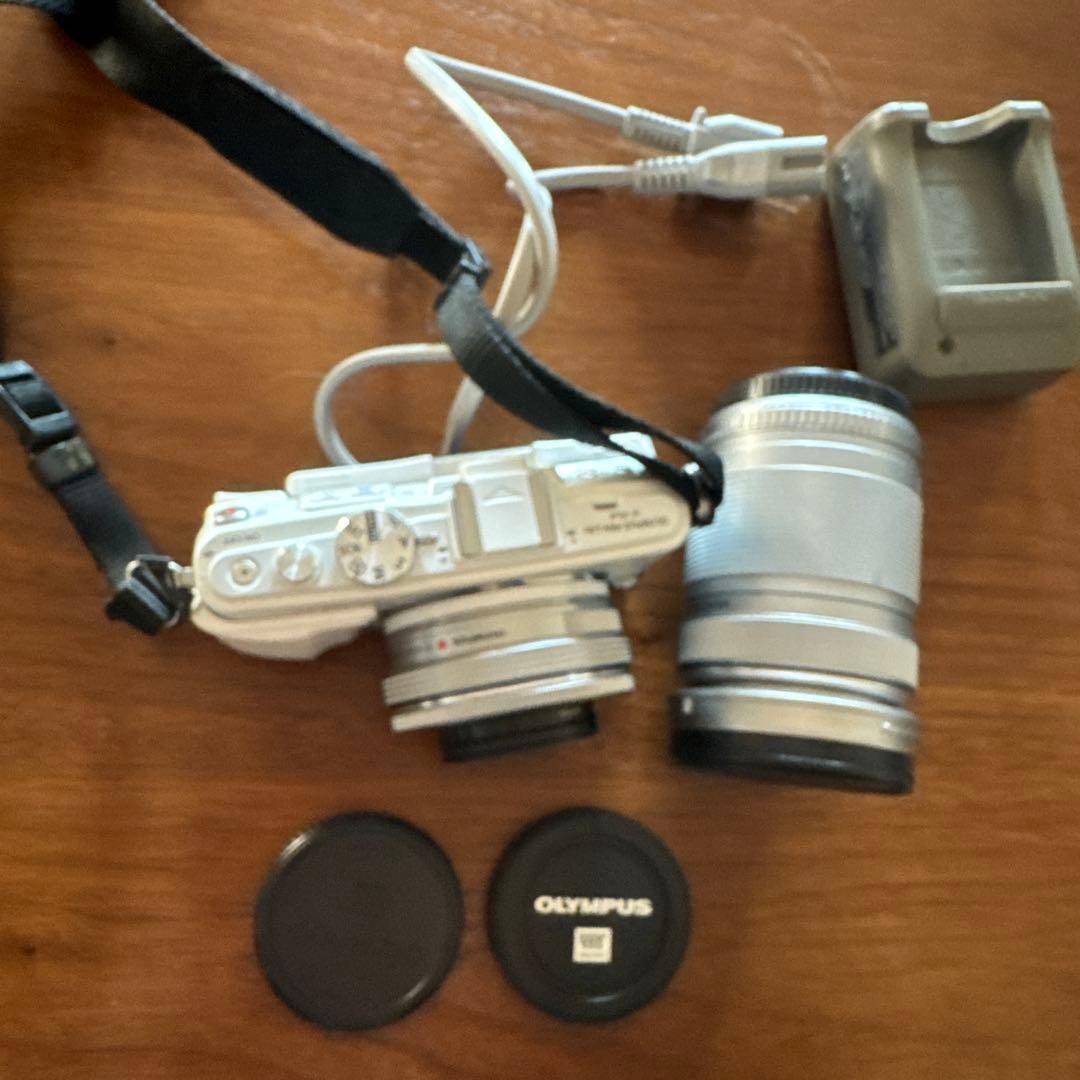 OLYMPUSPEN E-PL6 ホワイト 交換レンズ付き