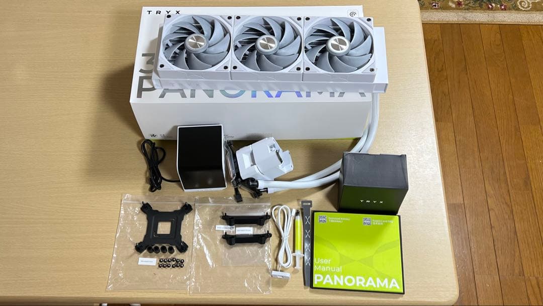 TRYX Panorama 360 ホワイト 6.5インチ AMOLEDクリーン