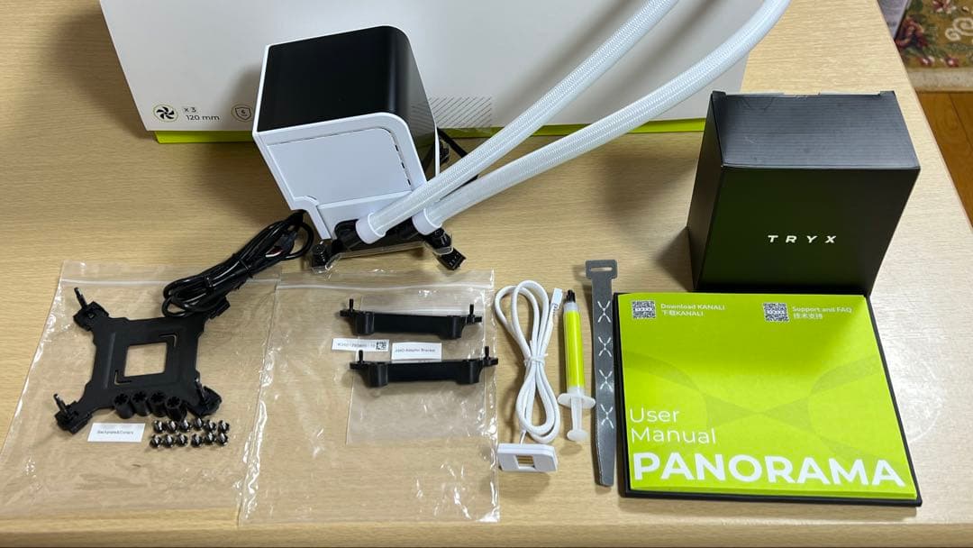 TRYX Panorama 360 ホワイト 6.5インチ AMOLEDクリーン