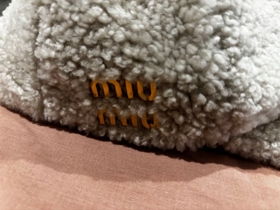 miumiu 新品　ボアキャップ　アイボリー