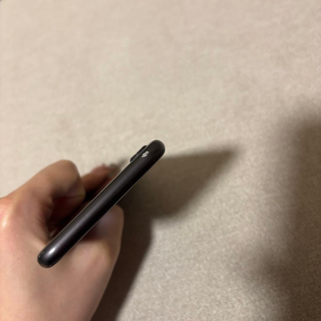 Apple iPhone 8 スペースグレー64GB本体