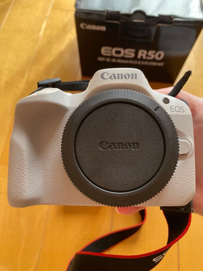 Canon EOS R50 ホワイト 本体と付属品