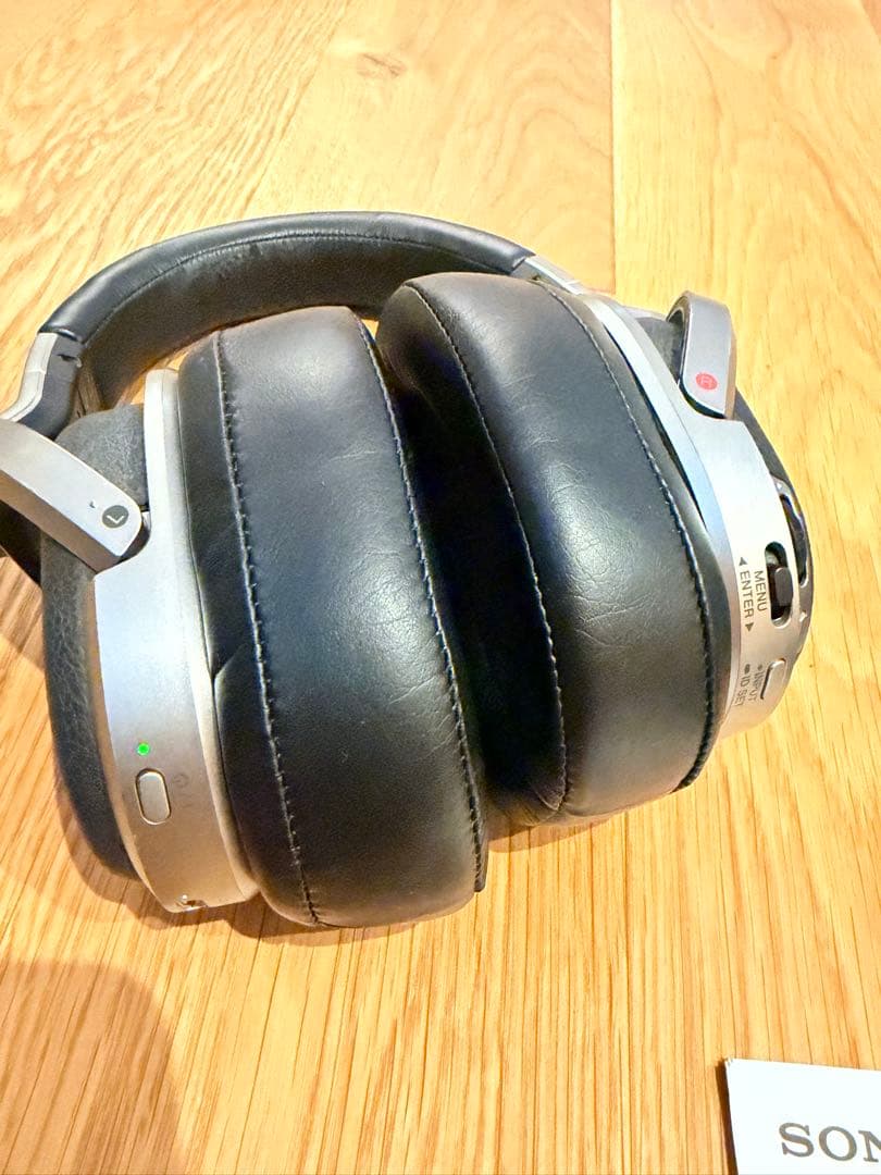 SONY デジタルサラウンドヘッドホンシステムMDR-HW700DS