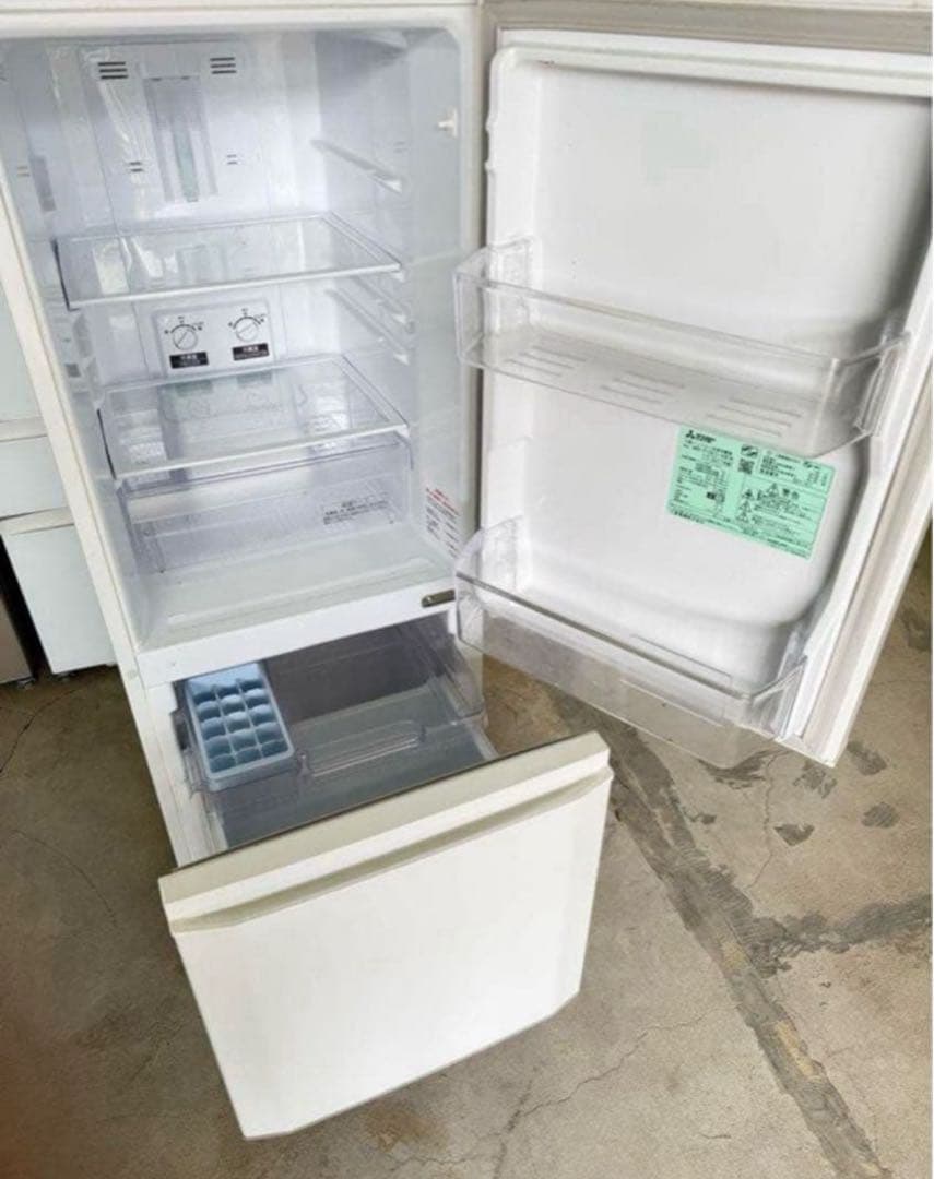 2017年式 146L 三菱 冷蔵庫 MR-P15EC-KW