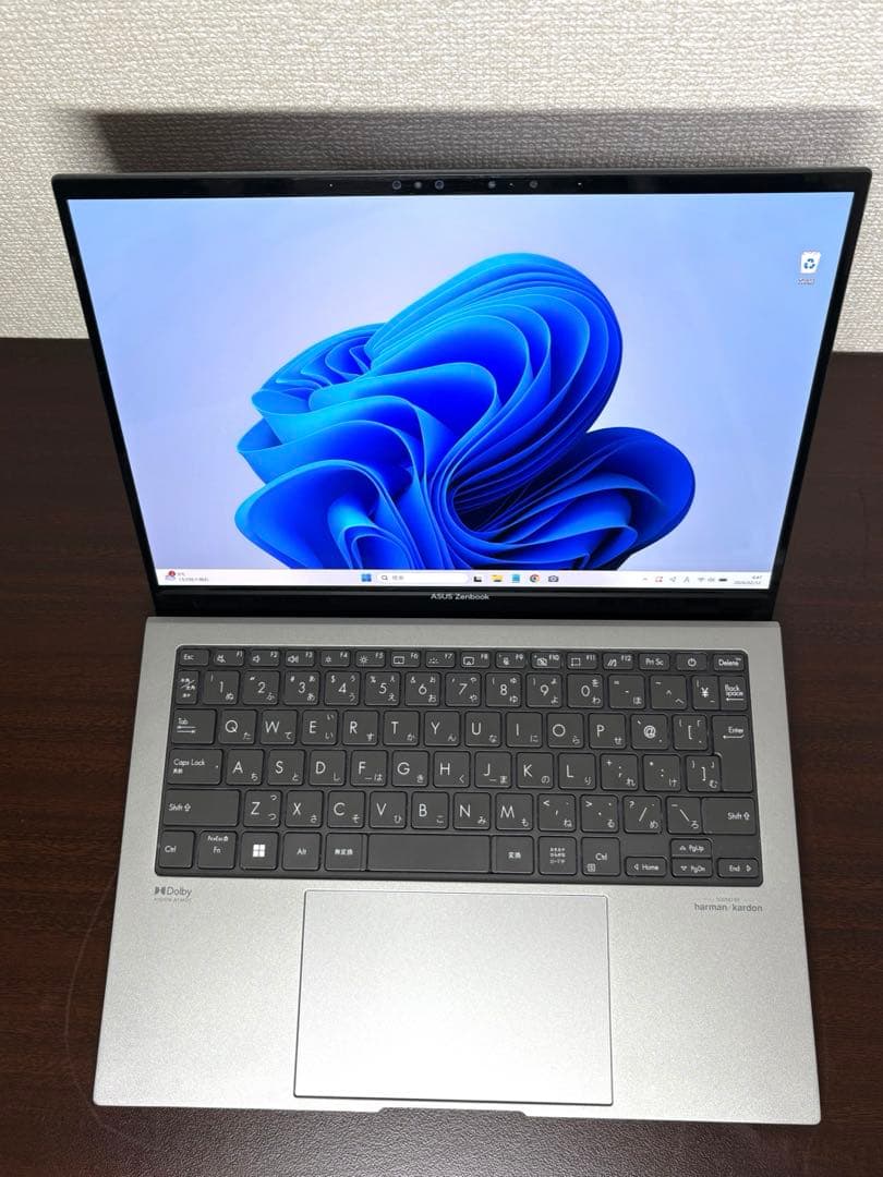 ASUS ノートパソコン Zenbook S 13 OLED　メモリ16GB