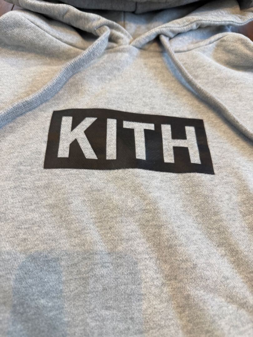 キス KITH ボックスロゴ パーカー グレー ボックスシルエット