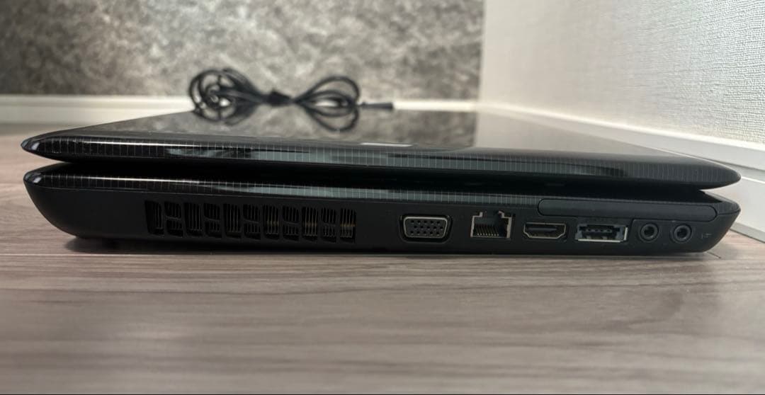 東芝 dynabookシリーズ『EX/46MBL』