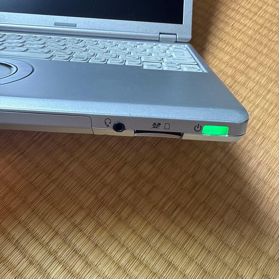 Panasonic ノートPC シルバー