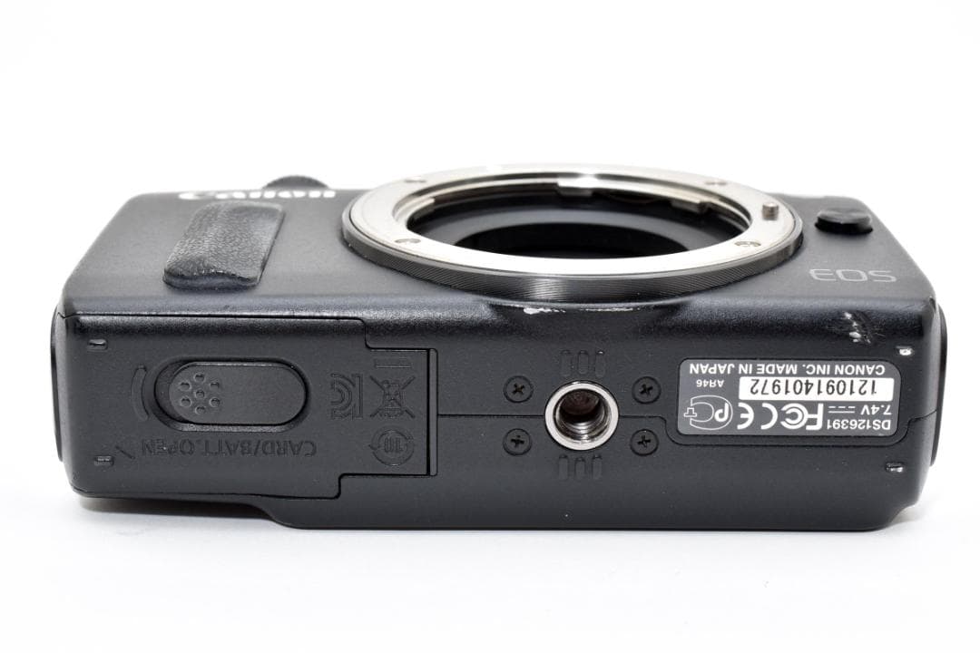 ■ 美品 ■ キヤノン　Canon EOS M ダブルレンズキット 付属品完備