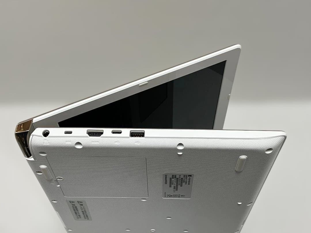 dynabookノートパソコン 10世代 i3/8GB/新品SSD/Win11