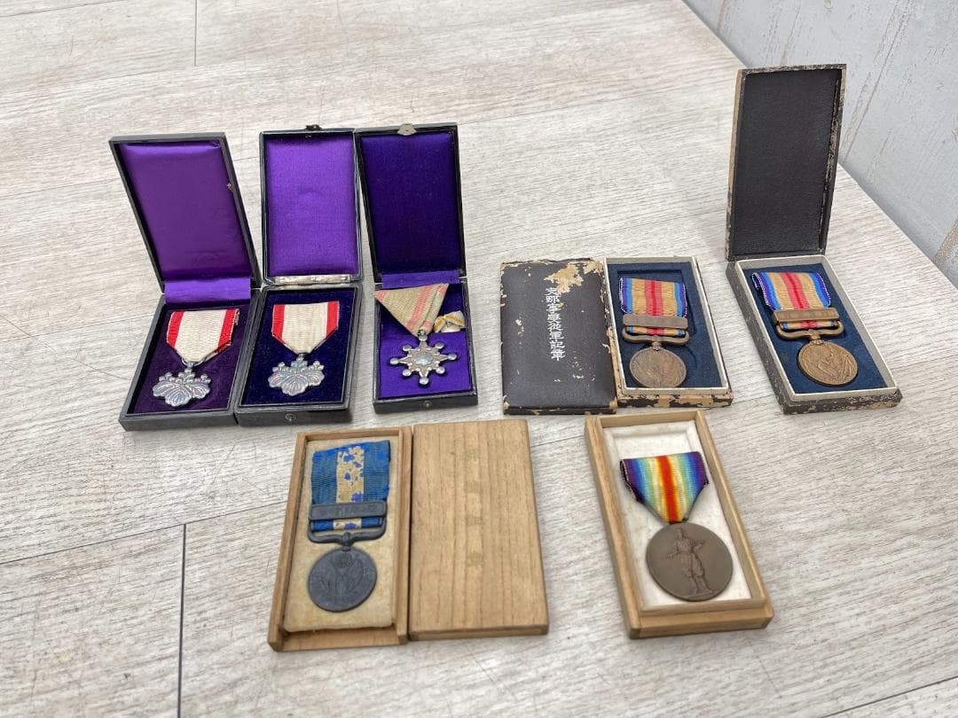 支那事変従軍記章 勲八等白色桐葉章 勲七等瑞宝章 他 7点 まとめて 勲章