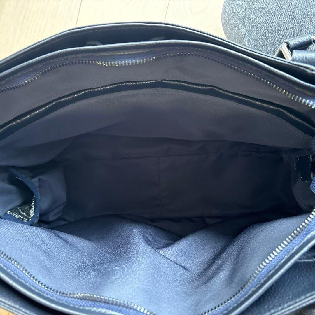 【極美品】ブルーシンシア ビジネス トート ネイビー 大容量 PC A4自立