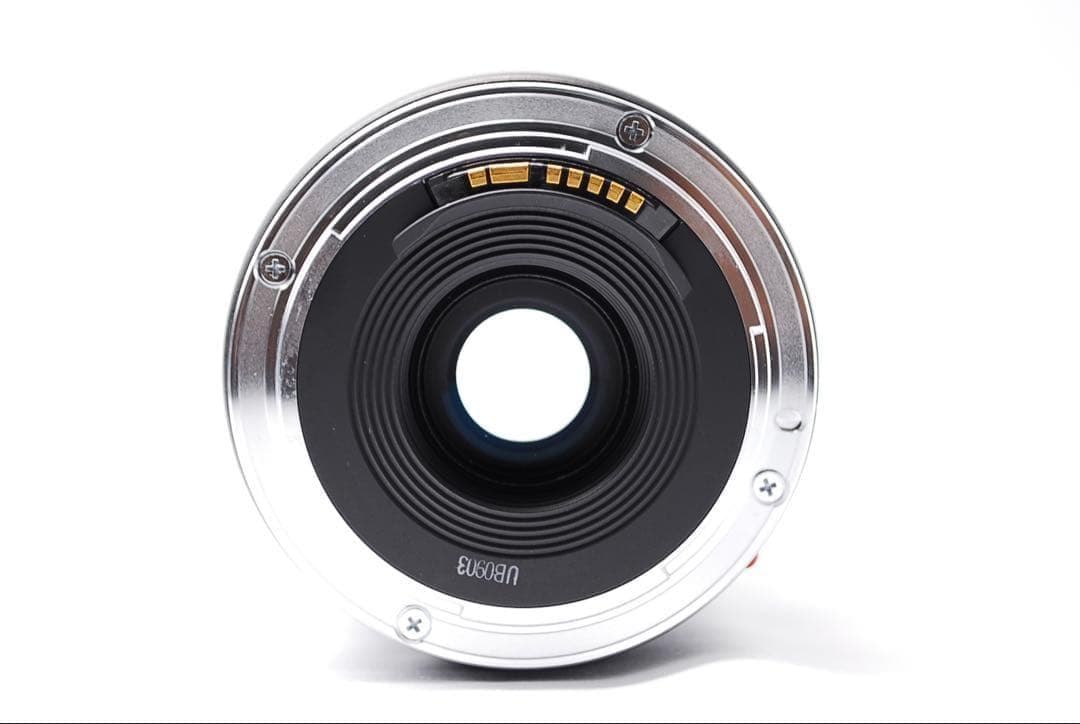 軽量フルサイズ機✨Canon EOS 6D✨ボケ感を楽しむ✨一眼レフカメラ✨