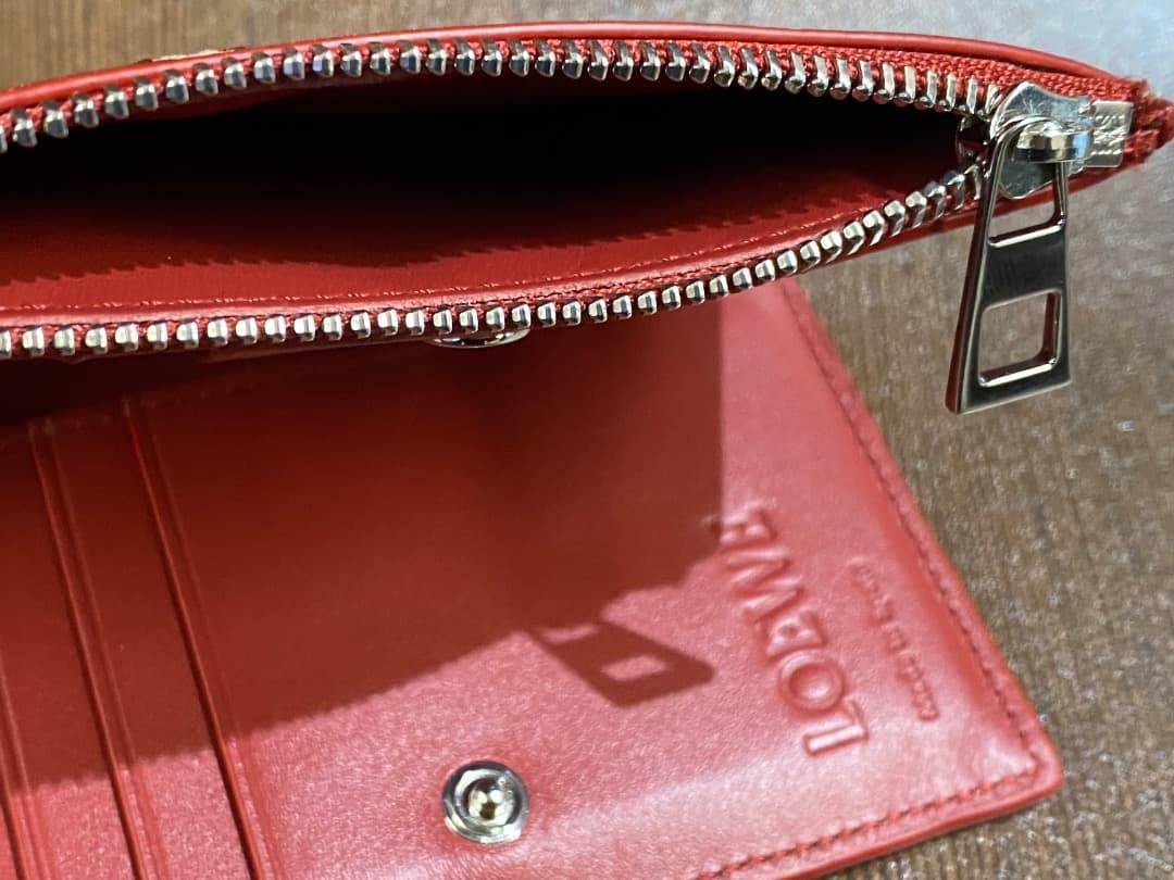 【くさもち】【美品】ロエベ LOEWE 2025秋冬コンパクト 財布