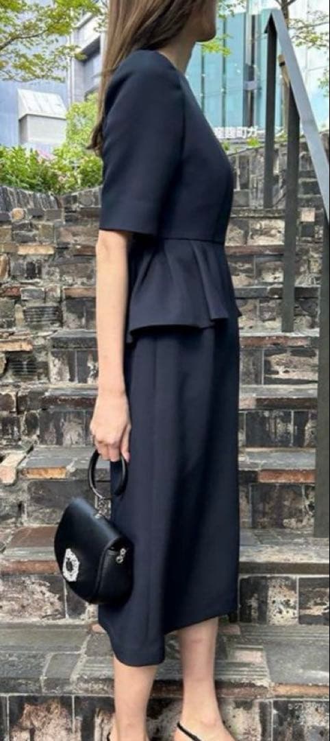 最終値下新品タグ付CELFORD セルフォードドレスラボペプラムタイトワンピース