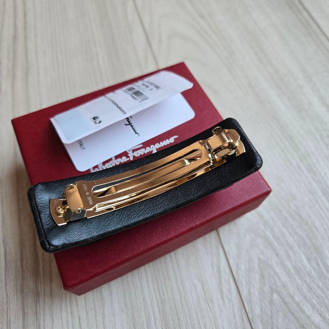 未使用✨フェラガモ ガンチーニ バレッタ ブラック ビバ ボウ ヘアアクセサリー