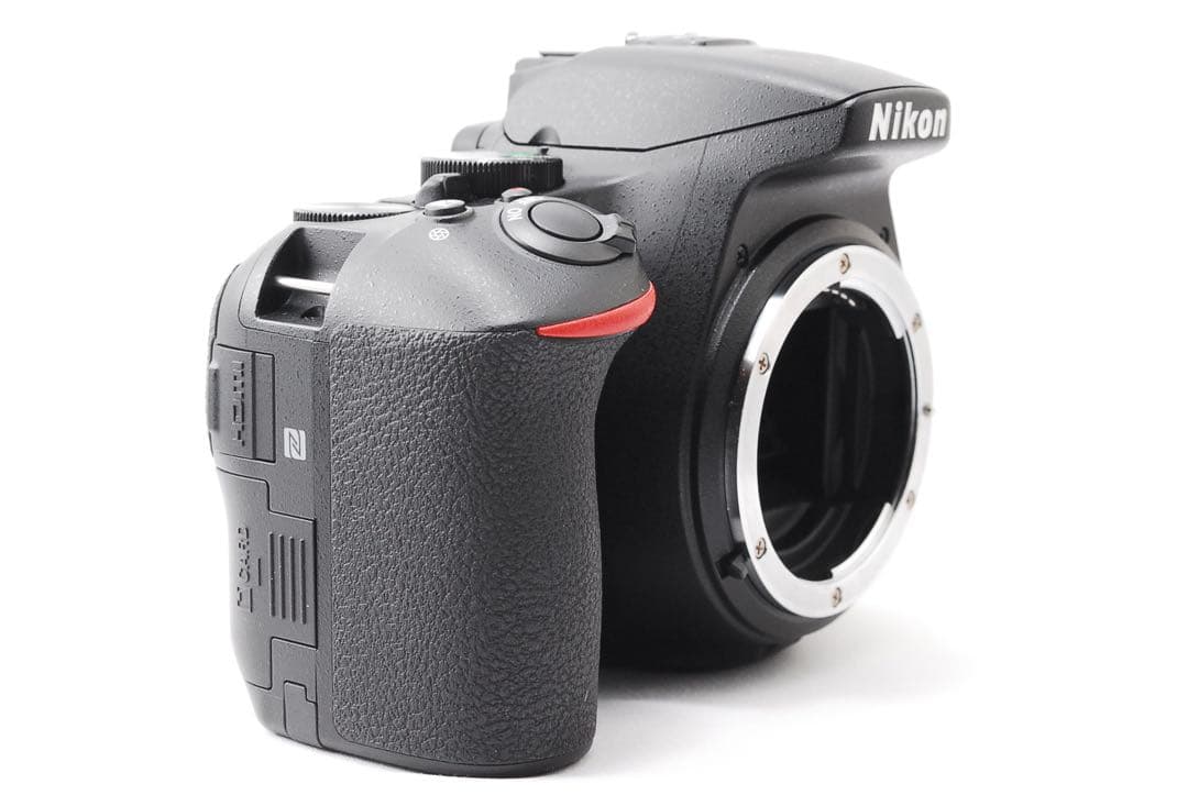 美品❤️Nikon D5600 ダブルレンズ❤️Wi-Fi搭載　スマホ転送　高画質