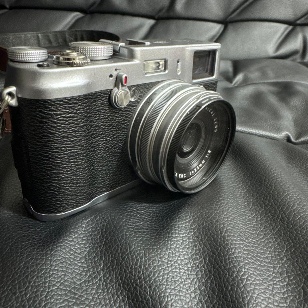 富士フィルム Fujifilm FinePix X100 シルバー