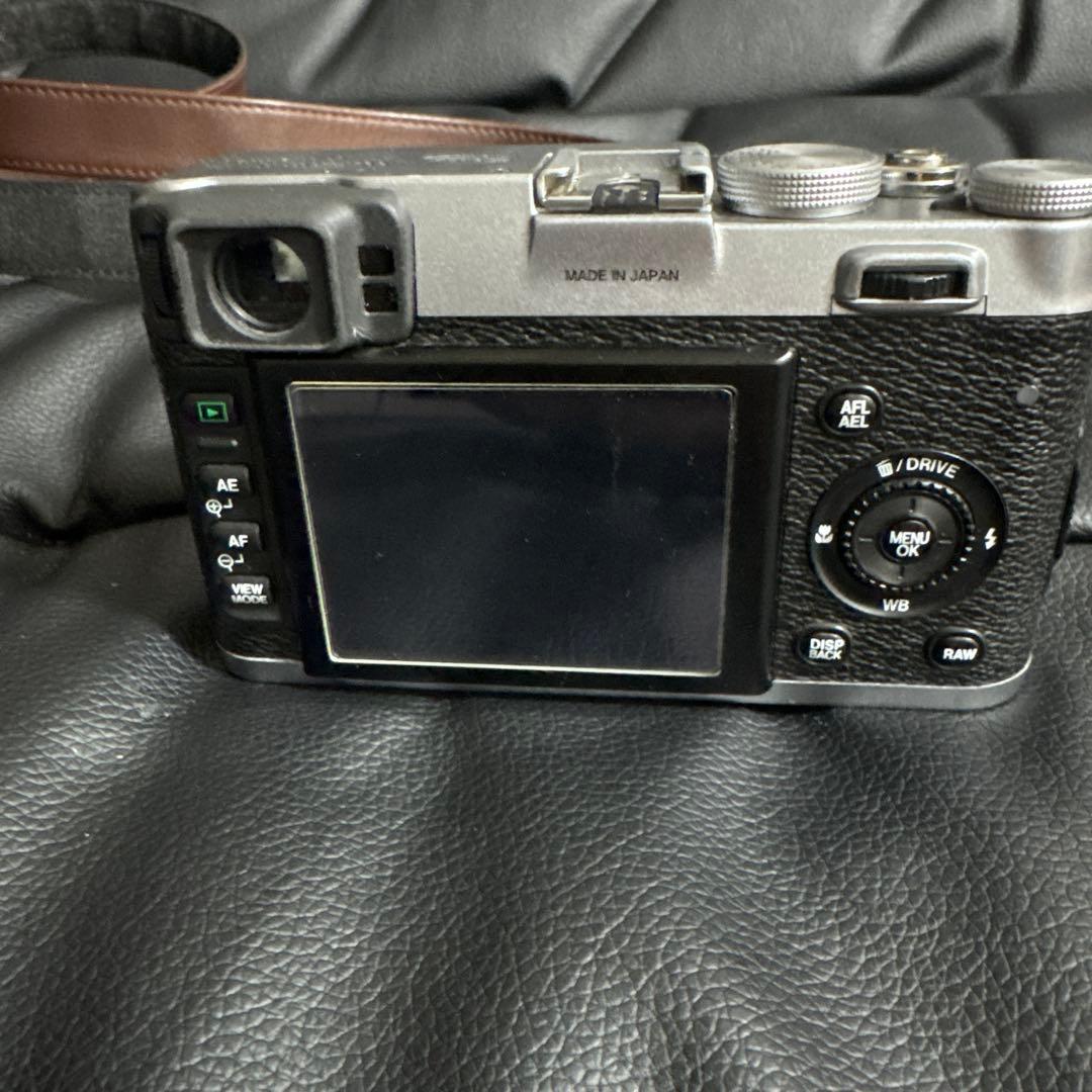 富士フィルム Fujifilm FinePix X100 シルバー