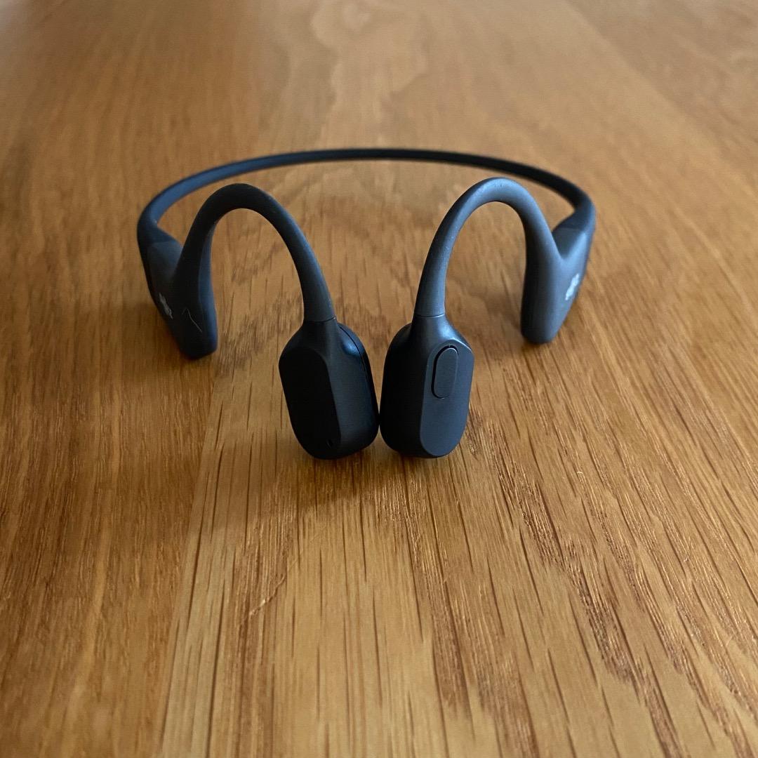 SHOKZ OPENRUN Mini 骨伝導イヤホン コズミックブラック